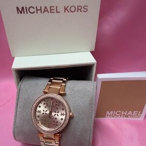 Michael Kors MK6470 women’s watch